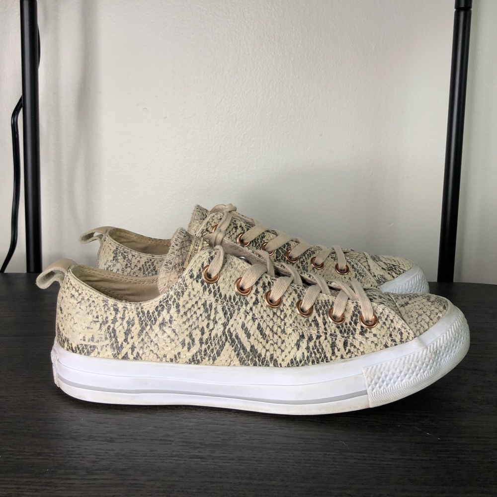 Converse Chuck Taylor Snakeskin Sneakers Sz